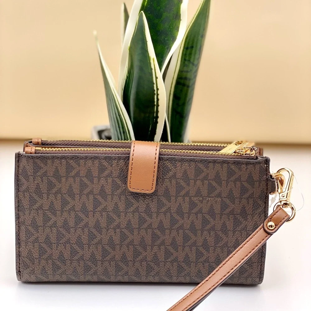 Michael Kors DoubleZip Wallet Wristlet Brown